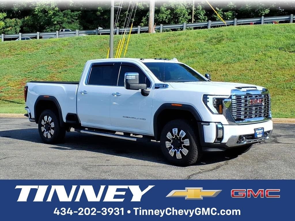 2025 GMC Sierra 2500 HD Denali in Summit White — front three-quarter view